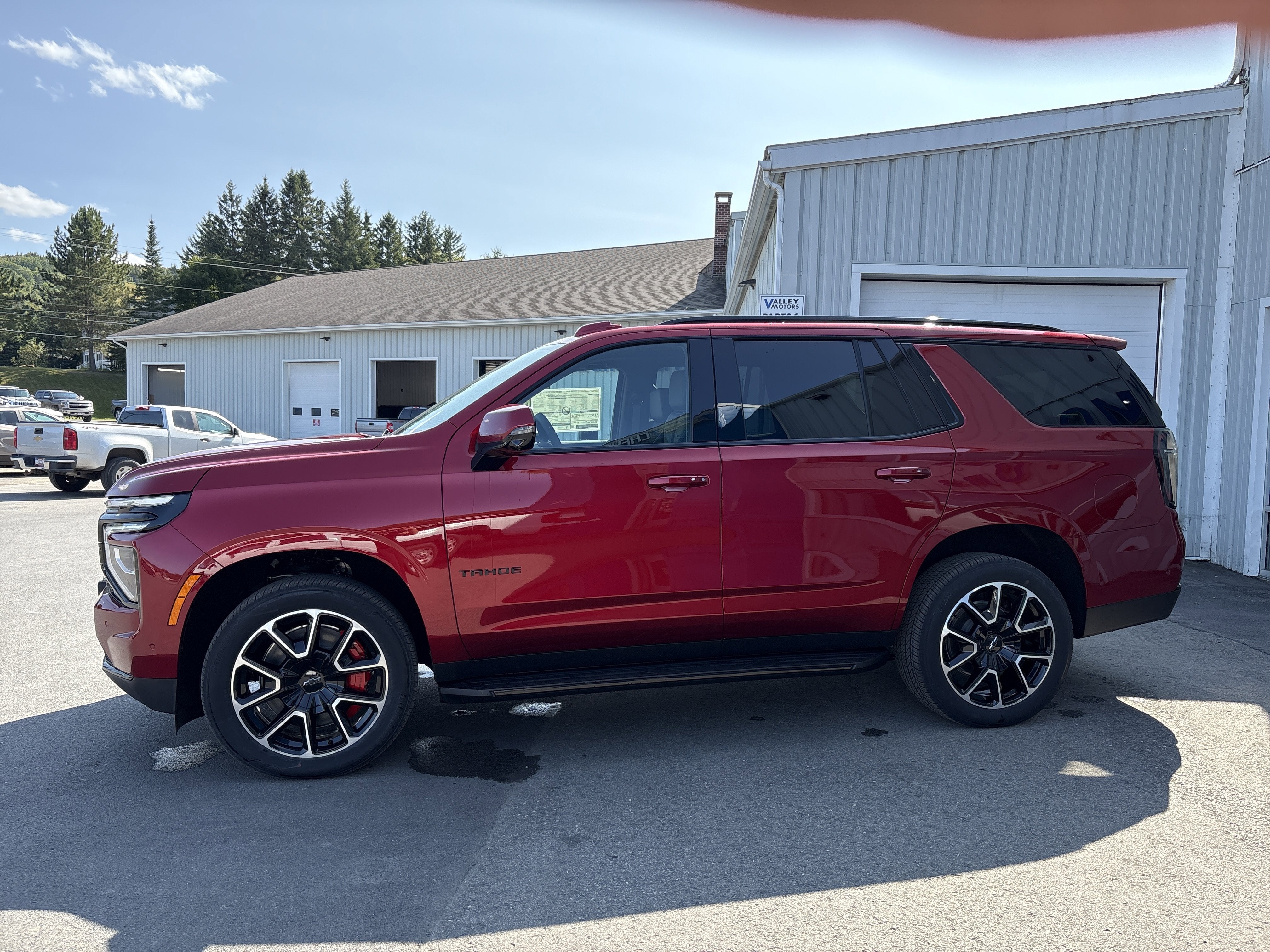 2025 Chevrolet Tahoe RST