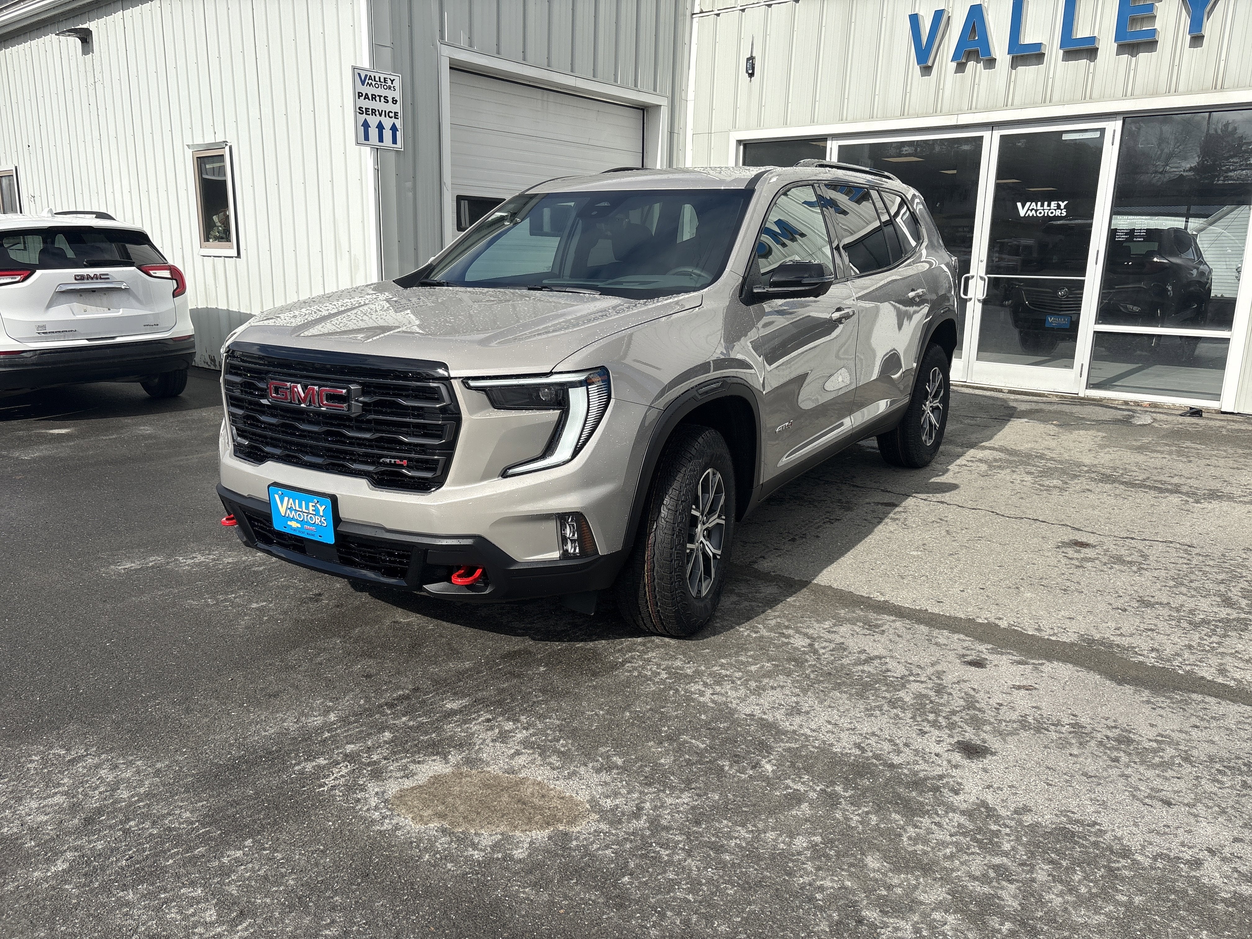 2026 GMC Acadia AT4
