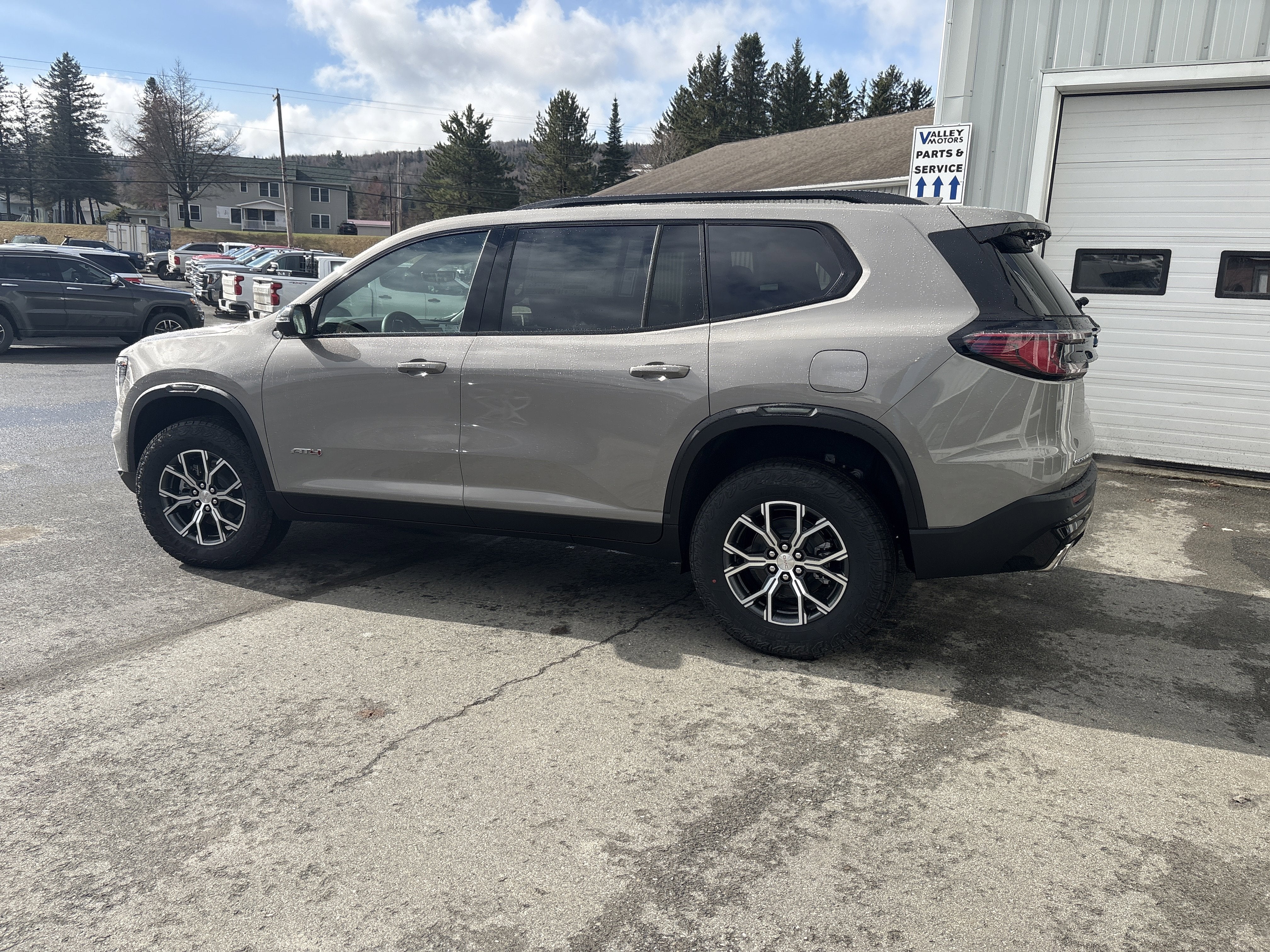 2026 GMC Acadia AT4