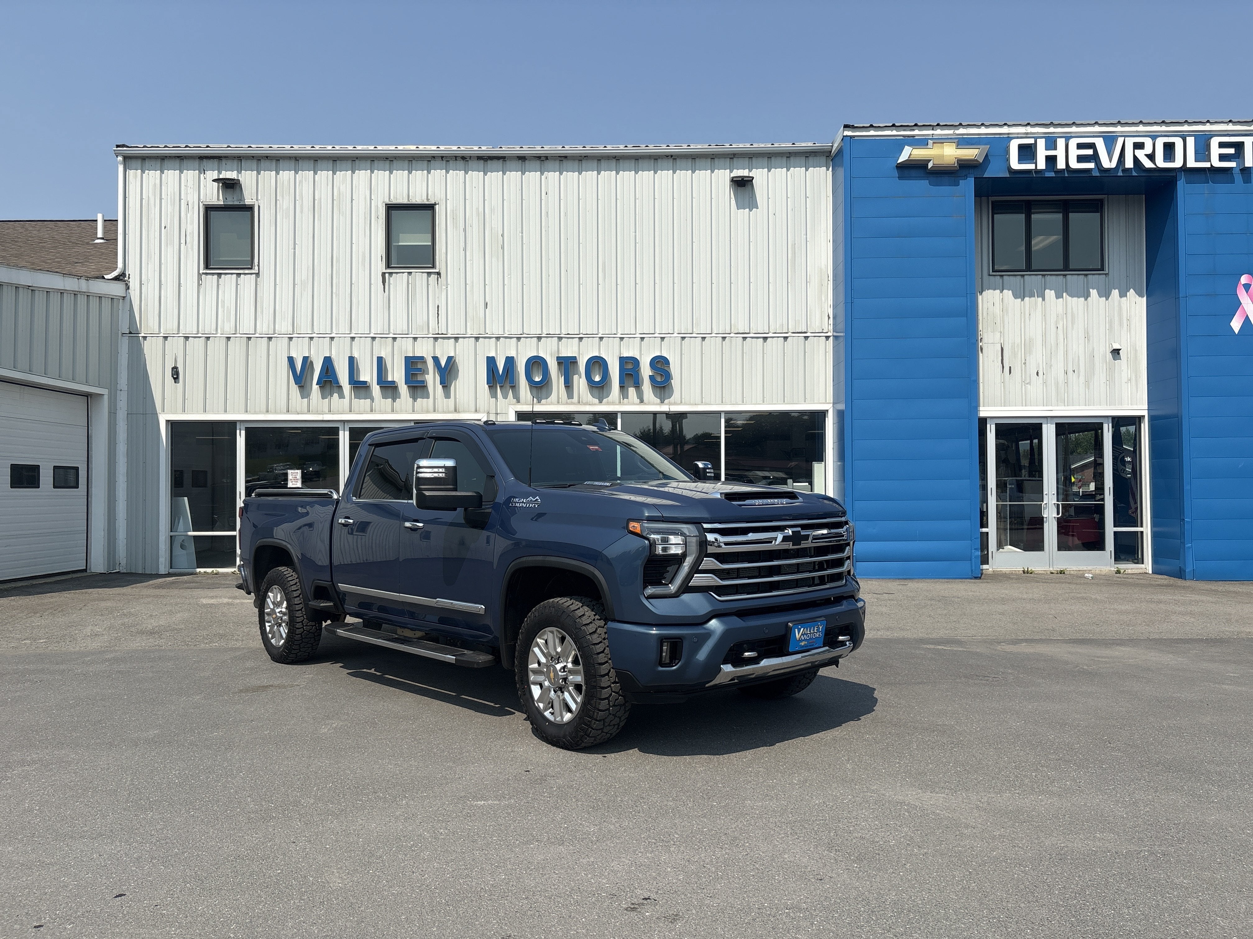 2025 Chevrolet Silverado HD High Country 4WD Crew Cab Standard Box's photo