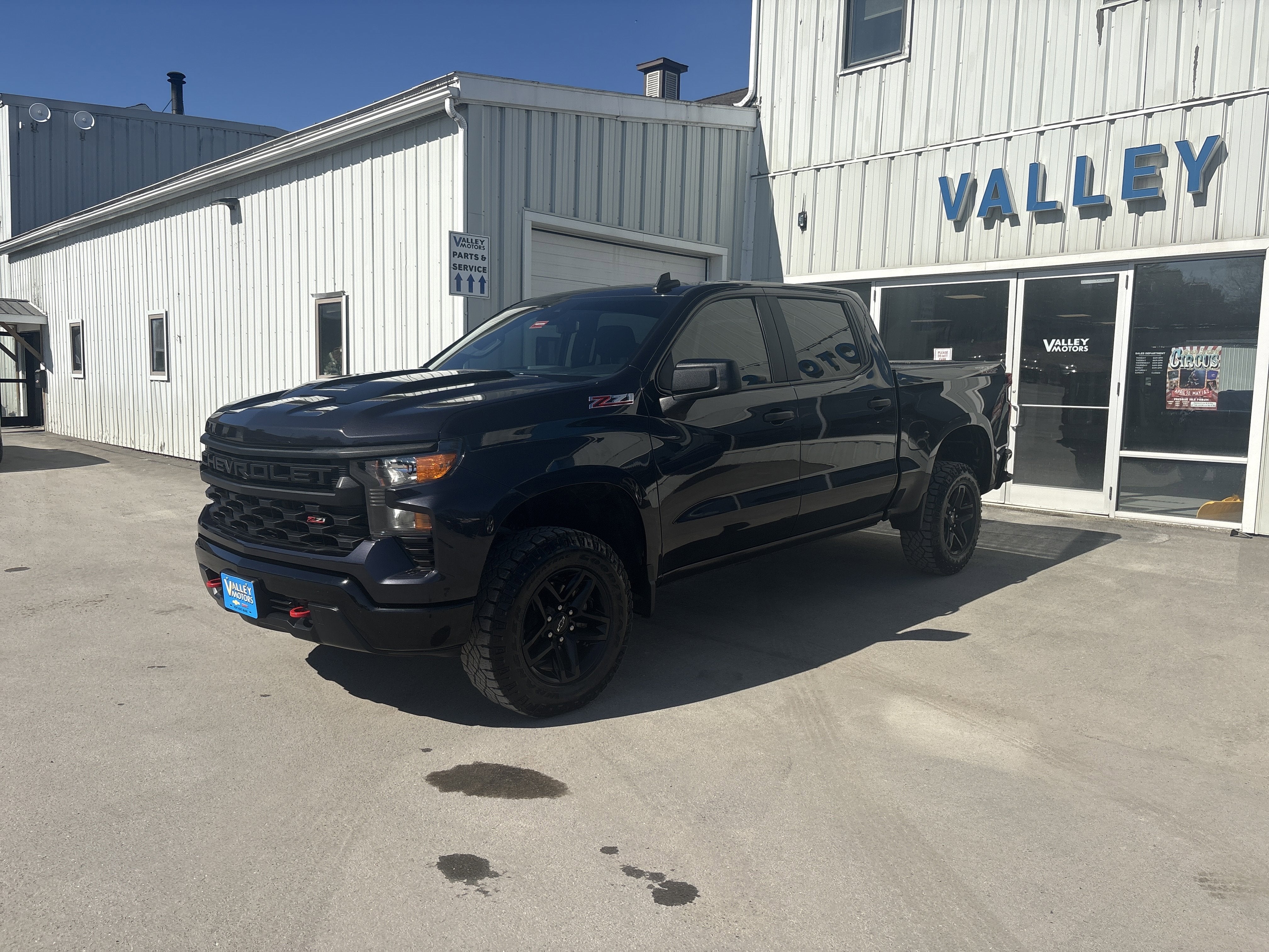 2022 Chevrolet Silverado 1500 Custom Trail Boss