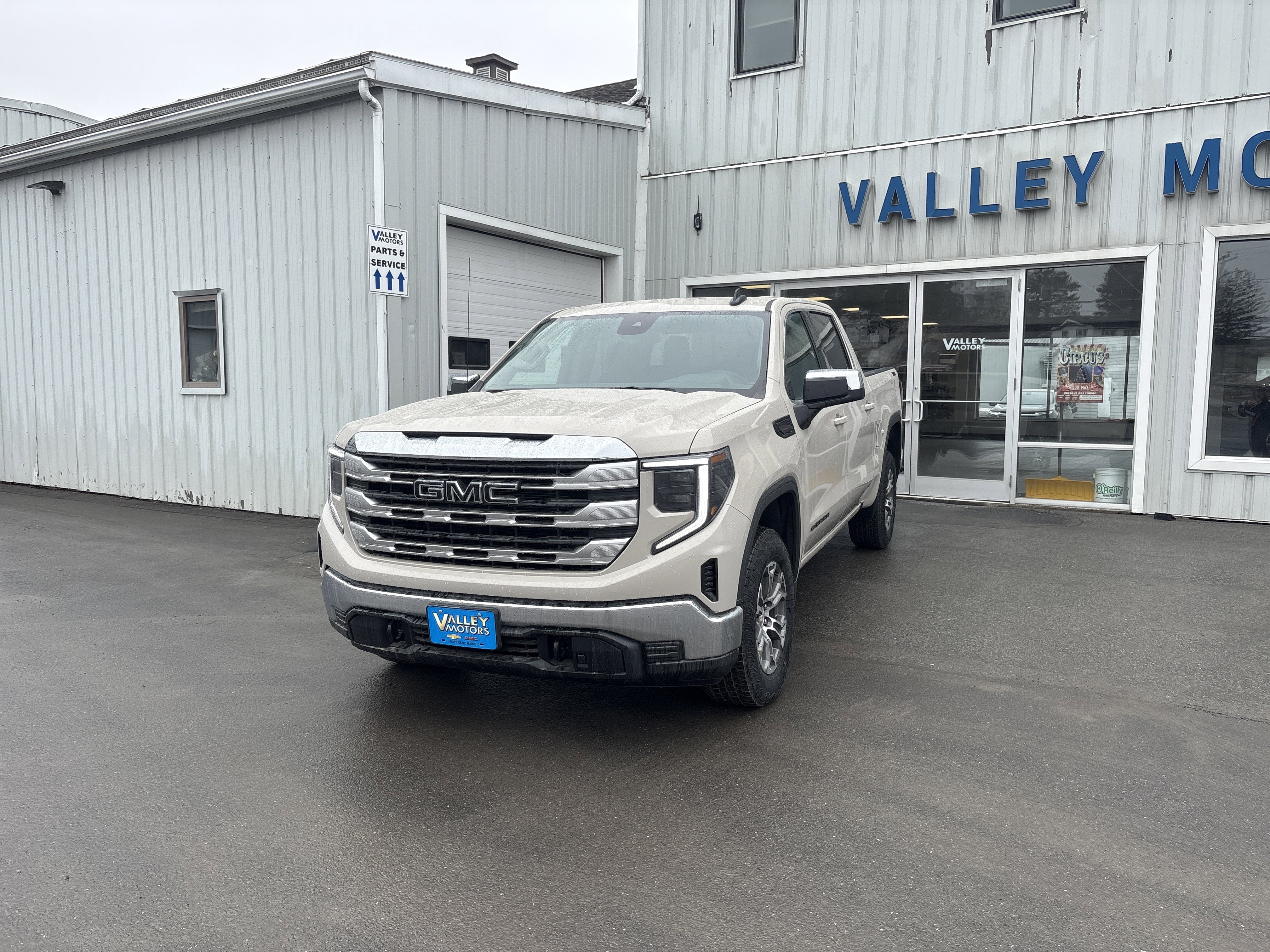 2026 GMC Sierra 1500 SLE
